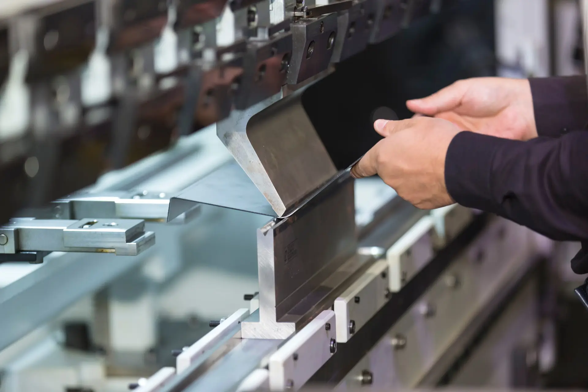 loading dies into pressbrake